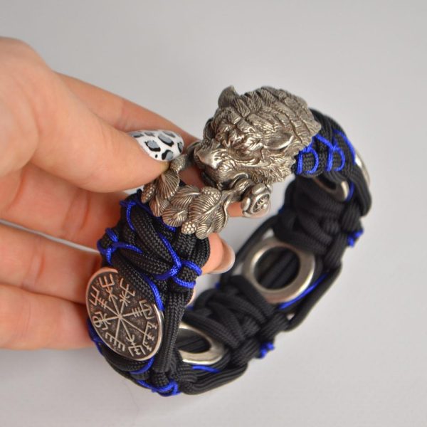 Men’s Paracord Survival Bracelet, Tiger Head Rune Design, Tactical Handmade Bracelet, Custom Camping Accessory, Ideal Christmas Gift for Men